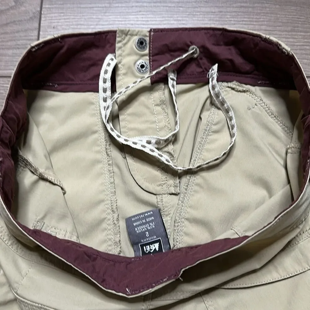 REI 17” Tan High Rise Hiking Casual Nylon Stretch Skirt Size 2‎